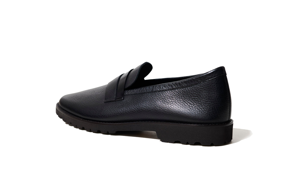 Black Plain Leather Loafers, Unisex – Made in Japan Shoes | Liberato