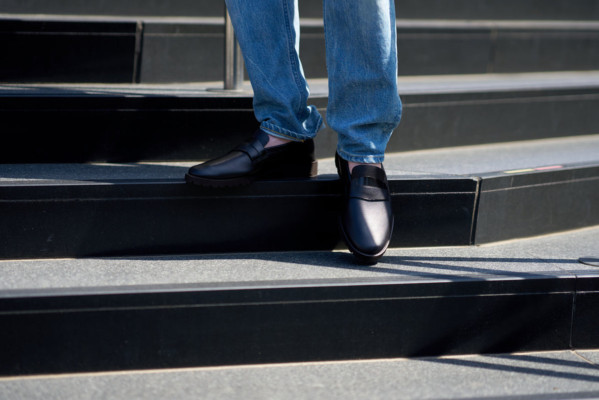 Black Plain Leather Loafers with Igusa Tatami Insole – Made in Japan Shoes | Liberato