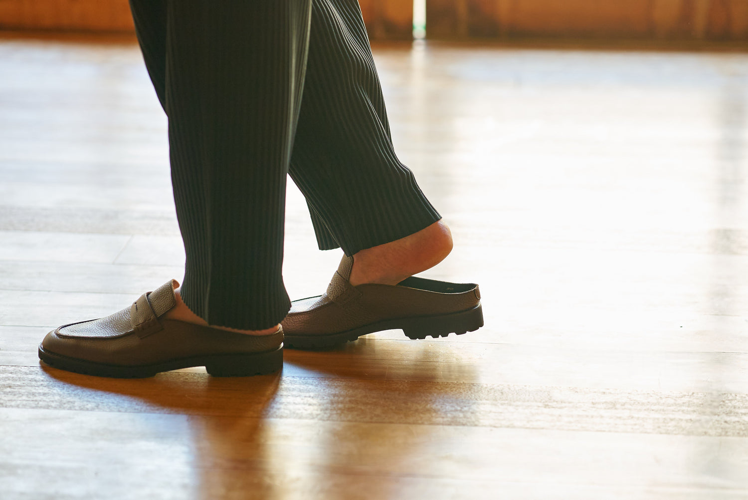 Dark Brown Leather Loafer Slippers – Made in Japan Shoes | Liberato