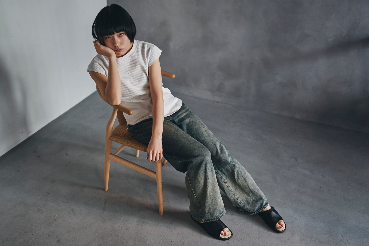 Tatami Sandal Slippers <Black>