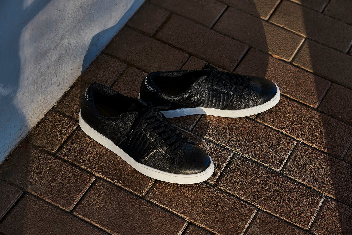 畳スニーカー ＜メンズ・ブラック＞